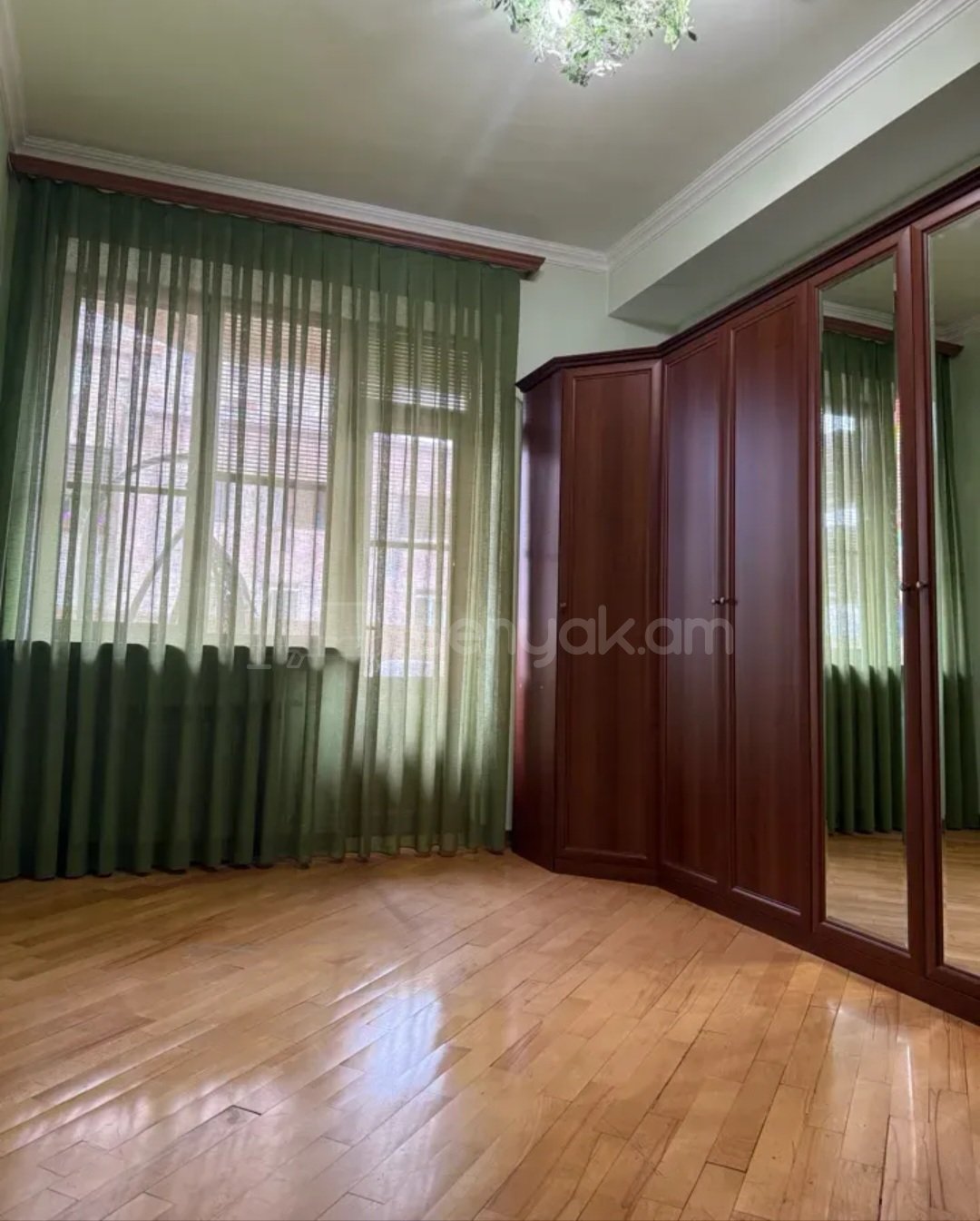 4 Սենյականոց Բնակարան Նորակառույցում, 95քմ, 4/9 հարկ, Կապիտալ Վերանորոգված