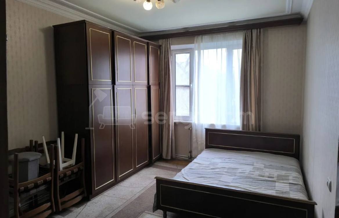 2 Սենյականոց Բնակարան Քարե Շենքում, 64քմ, 3/5 հարկ, Նորմալ Վիճակում, Կահավորված