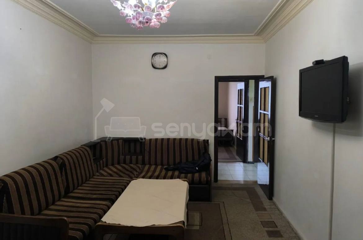 2 Սենյականոց Բնակարան Քարե Շենքում, 64քմ, 3/5 հարկ, Նորմալ Վիճակում, Կահավորված