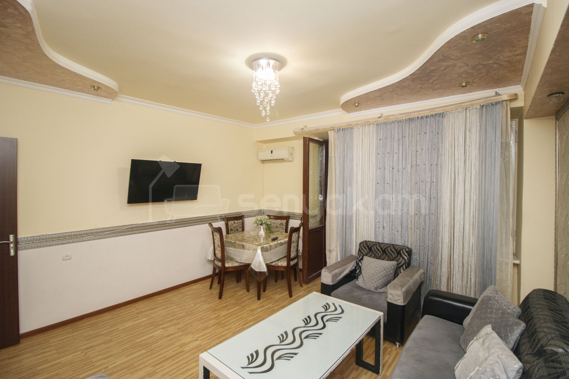 4 Սենյականոց Բնակարան, 90քմ, 2/9 հարկ, Կապիտալ Վերանորոգված