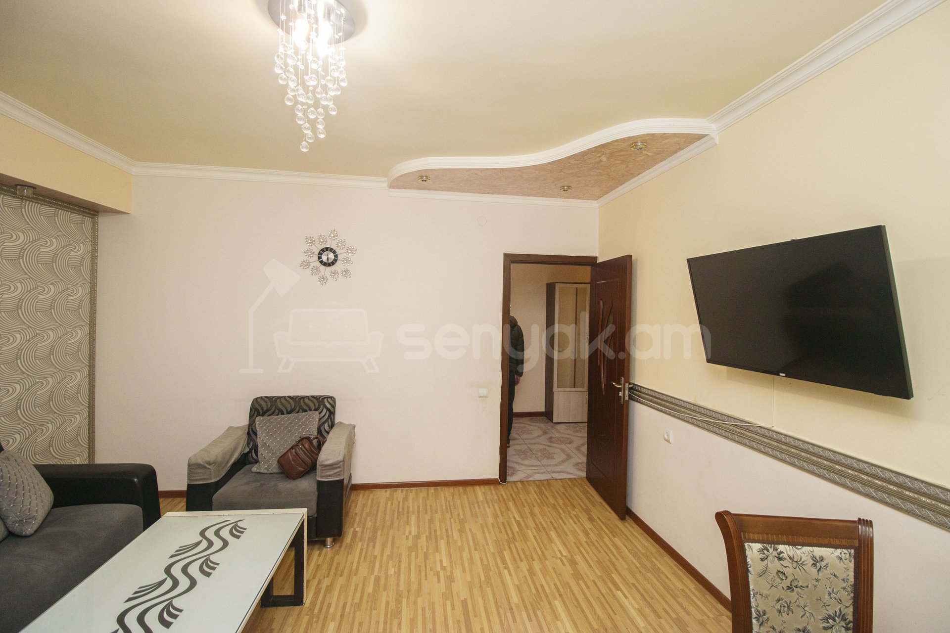 4 Սենյականոց Բնակարան, 90քմ, 2/9 հարկ, Կապիտալ Վերանորոգված