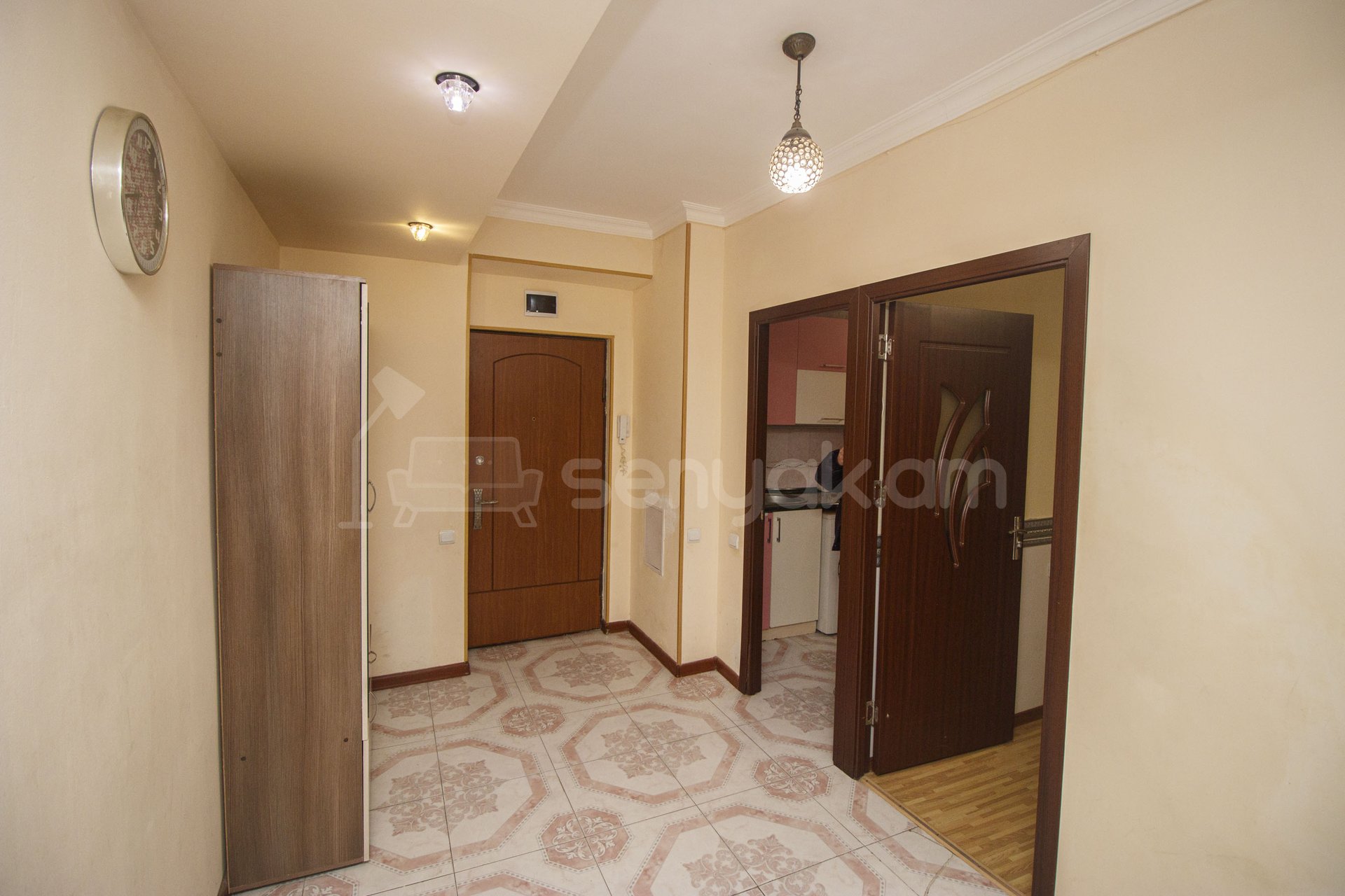 4 Սենյականոց Բնակարան, 90քմ, 2/9 հարկ, Կապիտալ Վերանորոգված