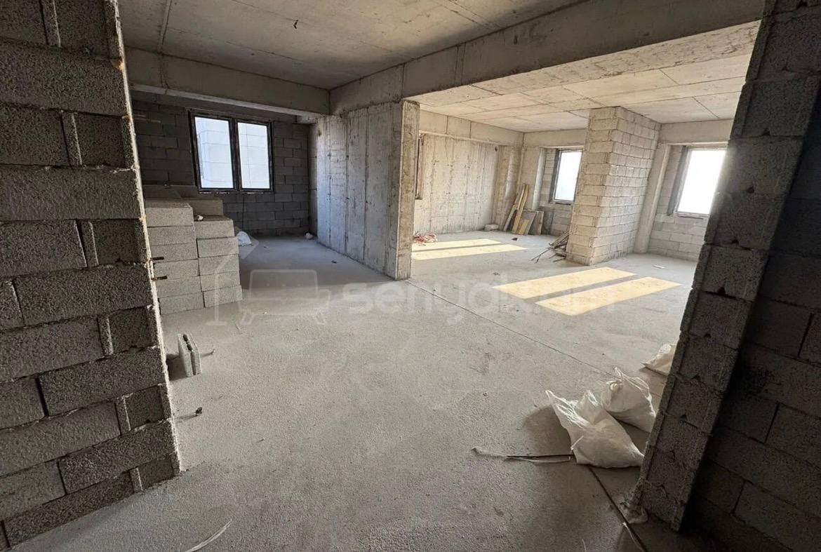 3 Սենյականոց Բնակարան, 85քմ, 9/12 հարկ, Զրոյական Վիճակում