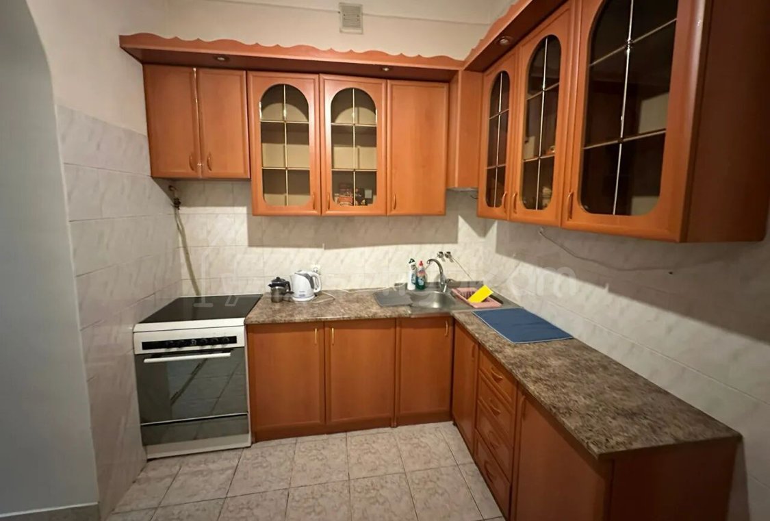 2 Սենյականոց Բնակարան Քարե Շենքում, 70քմ, 3/4 հարկ, Կապիտալ Վերանորոգված