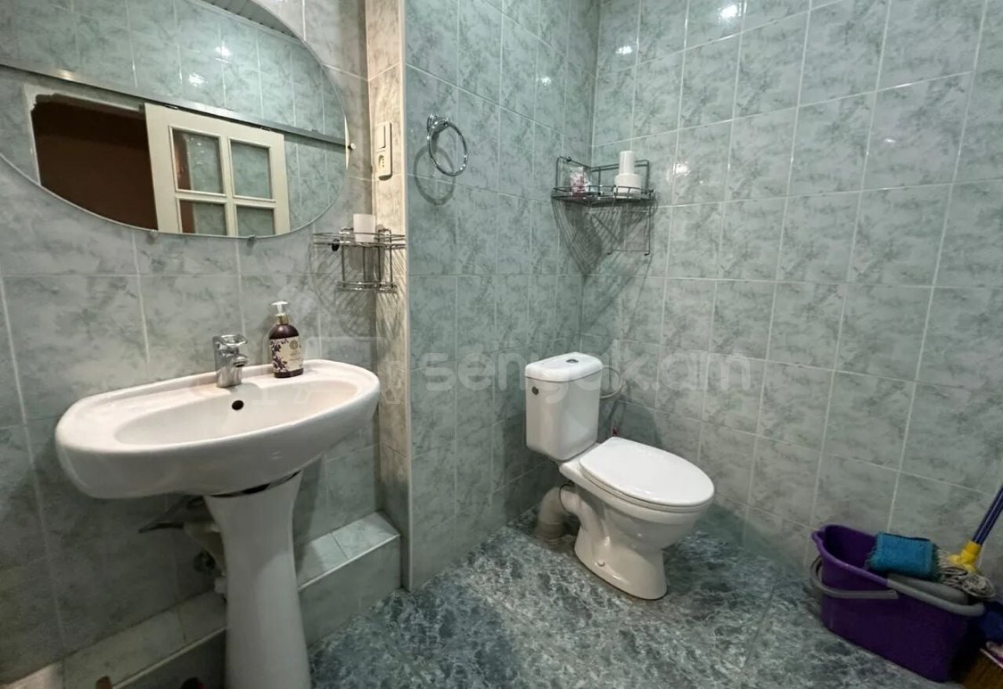 2 Սենյականոց Բնակարան Քարե Շենքում, 70քմ, 3/4 հարկ, Կապիտալ Վերանորոգված