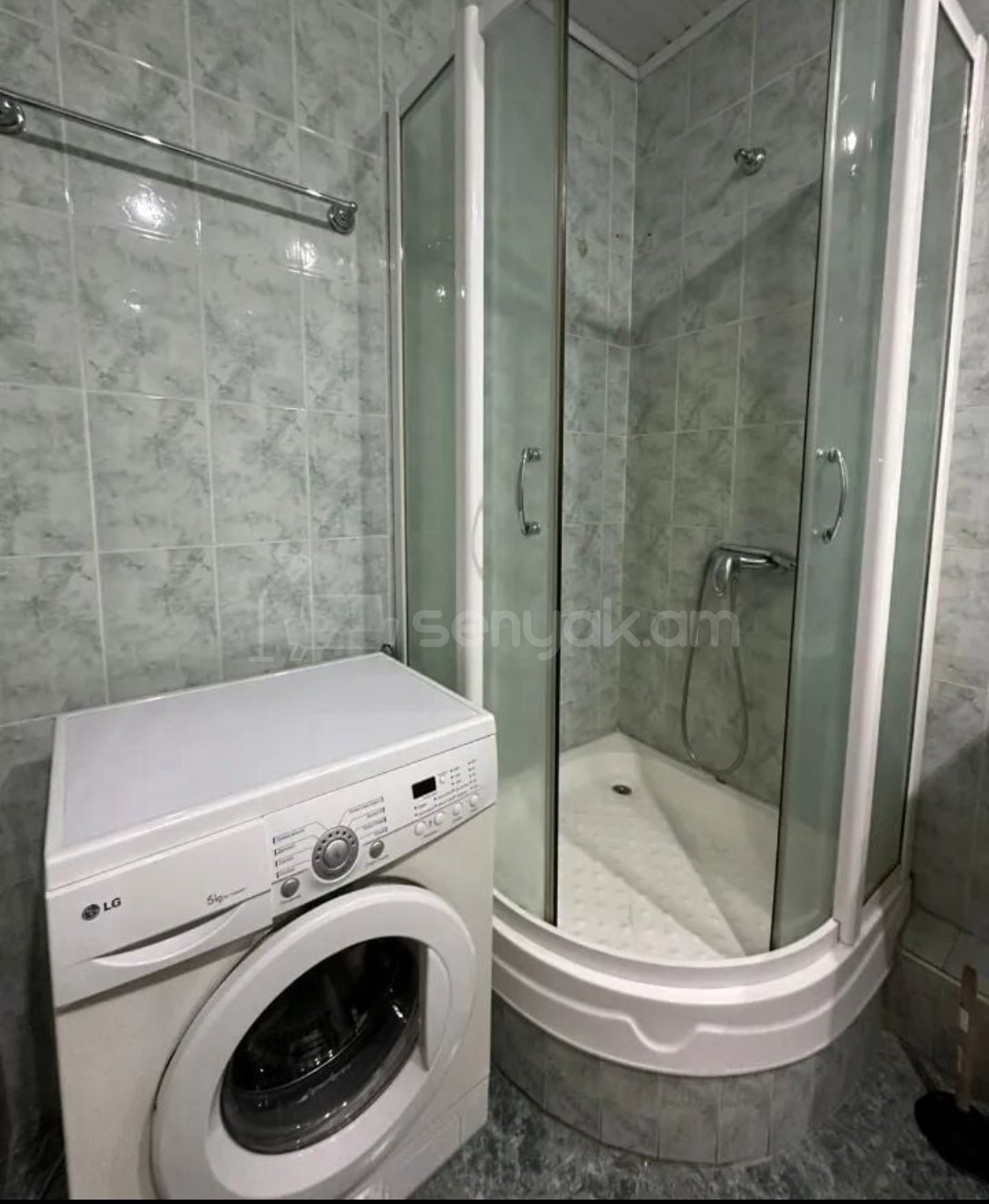 2 Սենյականոց Բնակարան Քարե Շենքում, 70քմ, 3/4 հարկ, Կապիտալ Վերանորոգված