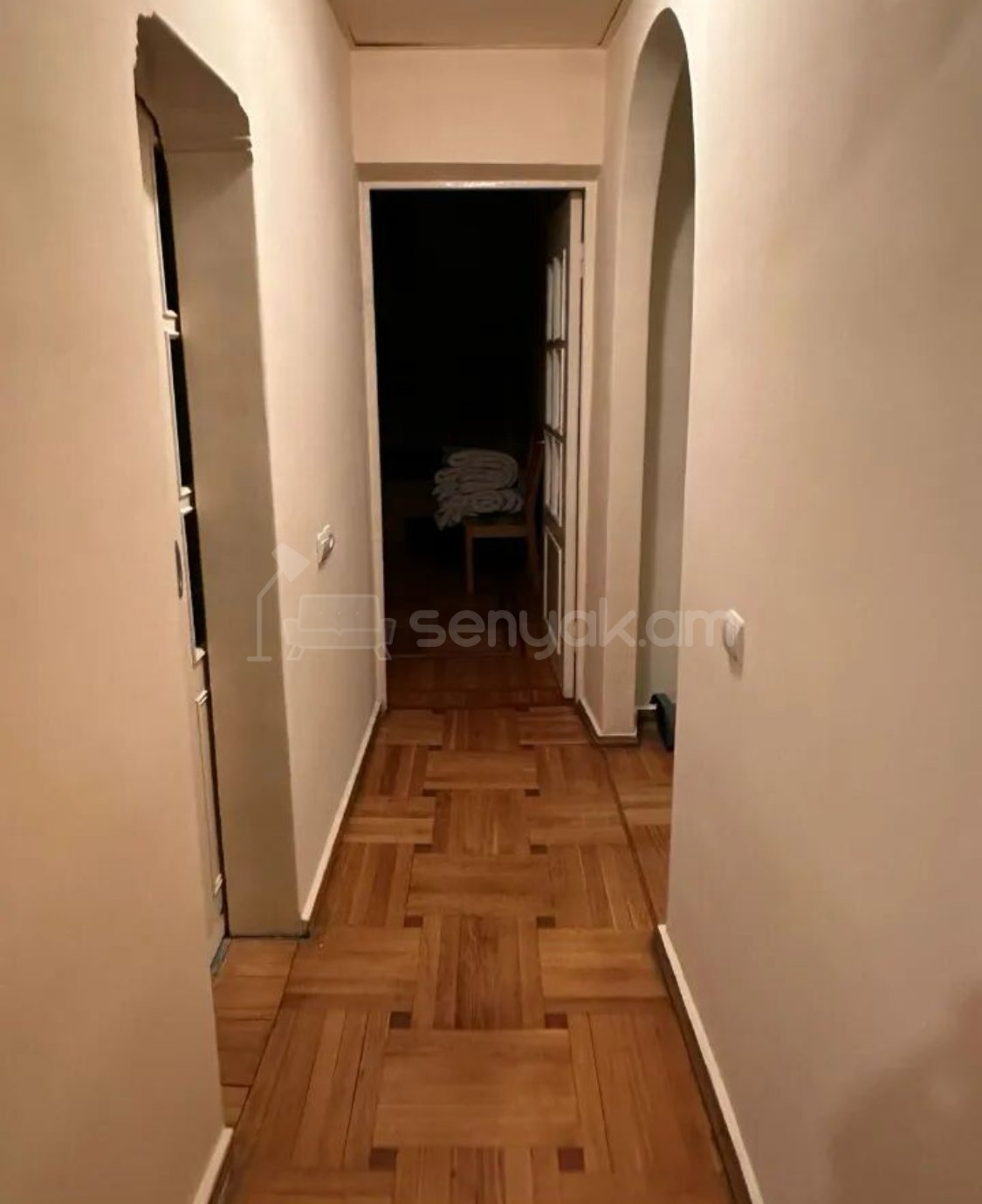 2 Սենյականոց Բնակարան Քարե Շենքում, 70քմ, 3/4 հարկ, Կապիտալ Վերանորոգված