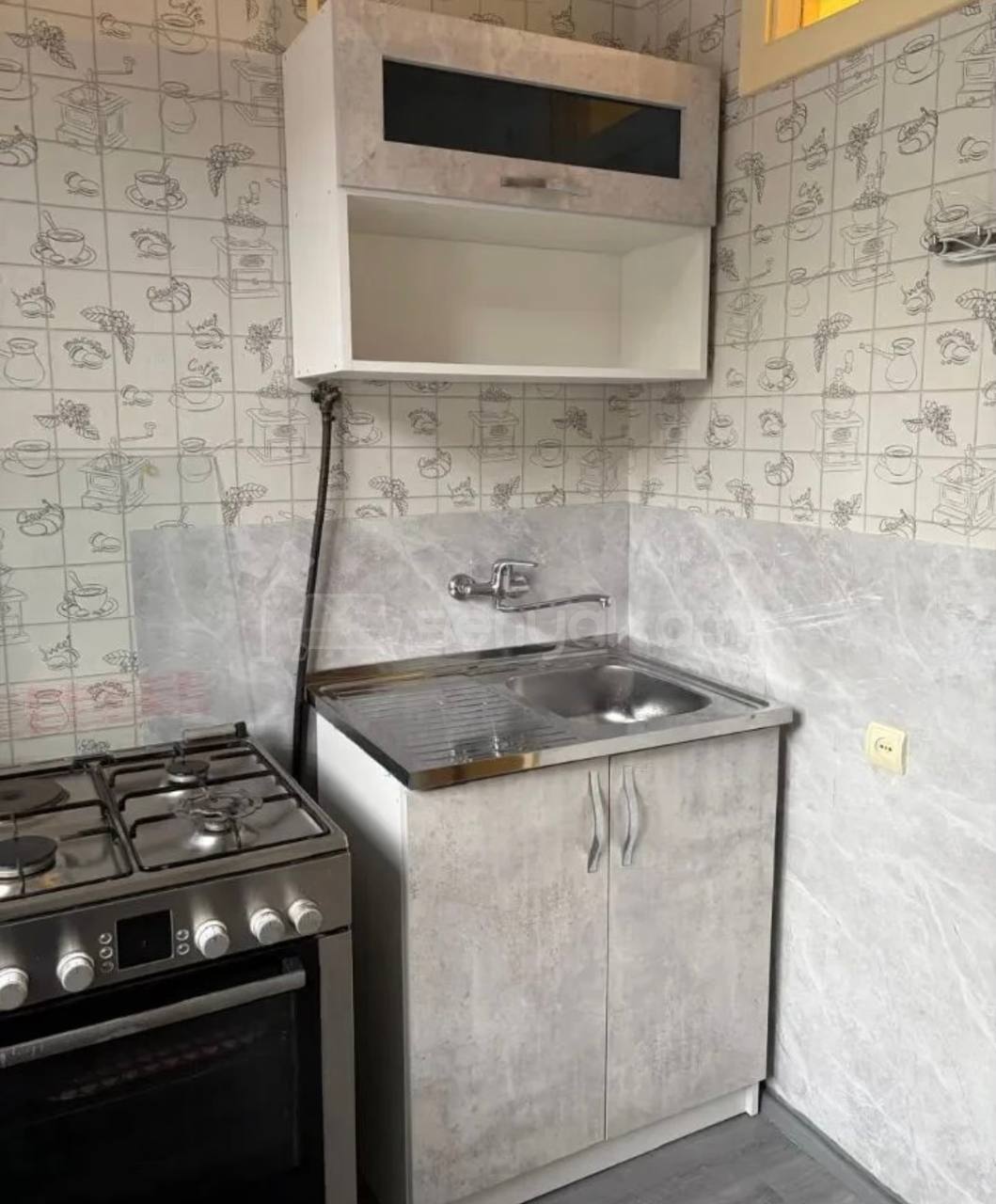 3 Սենյականոց Բնակարան Քարե Շենքում, 65քմ, 2/5 հարկ, Կոսմետիկ Վերանորոգված, Կահավորված