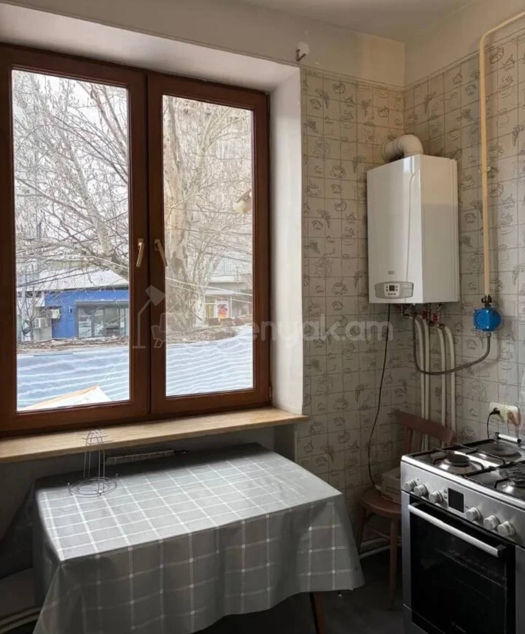 3 Սենյականոց Բնակարան Քարե Շենքում, 65քմ, 2/5 հարկ, Կոսմետիկ Վերանորոգված, Կահավորված