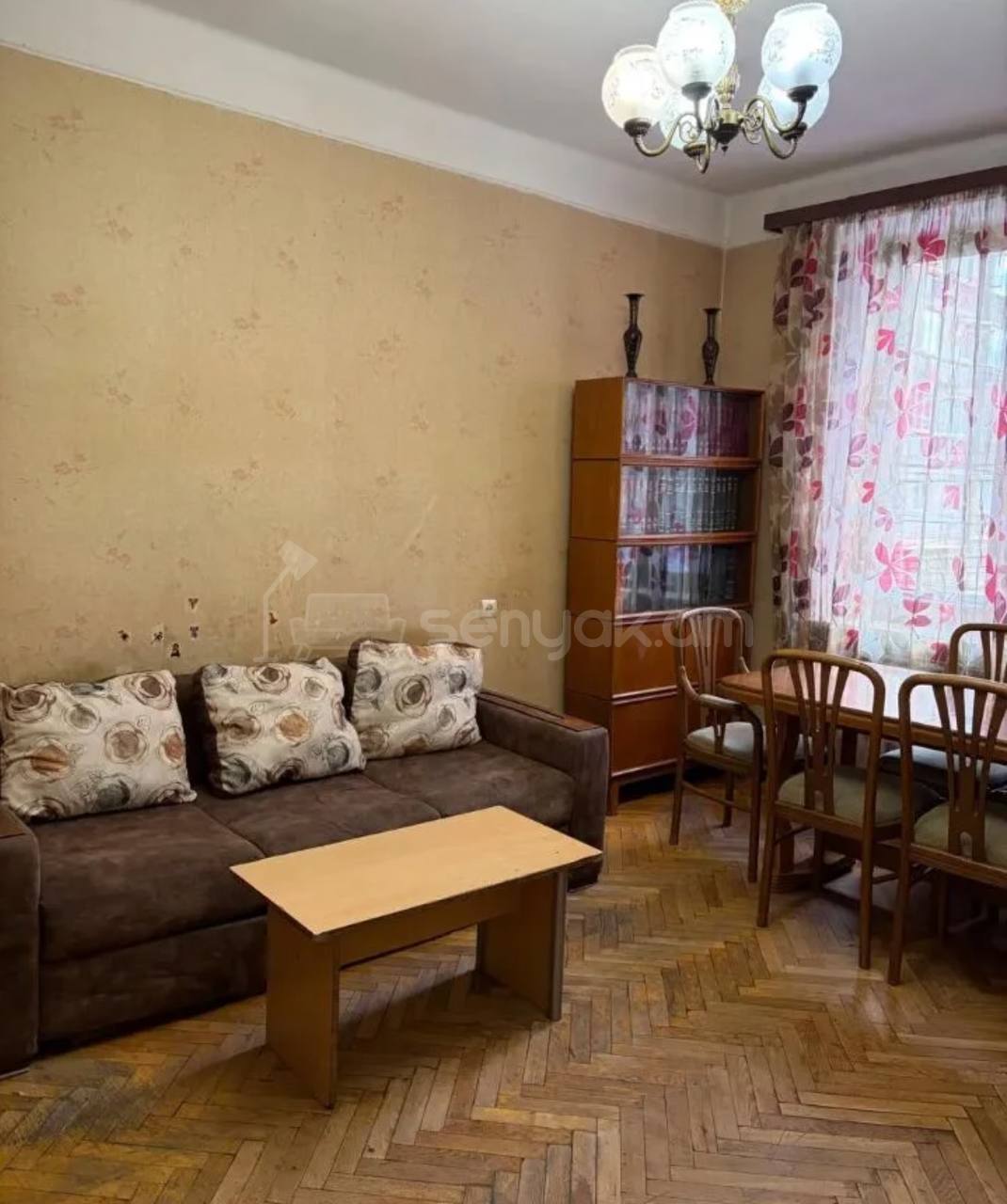 3 Սենյականոց Բնակարան Քարե Շենքում, 65քմ, 2/5 հարկ, Կոսմետիկ Վերանորոգված, Կահավորված, Արևկող