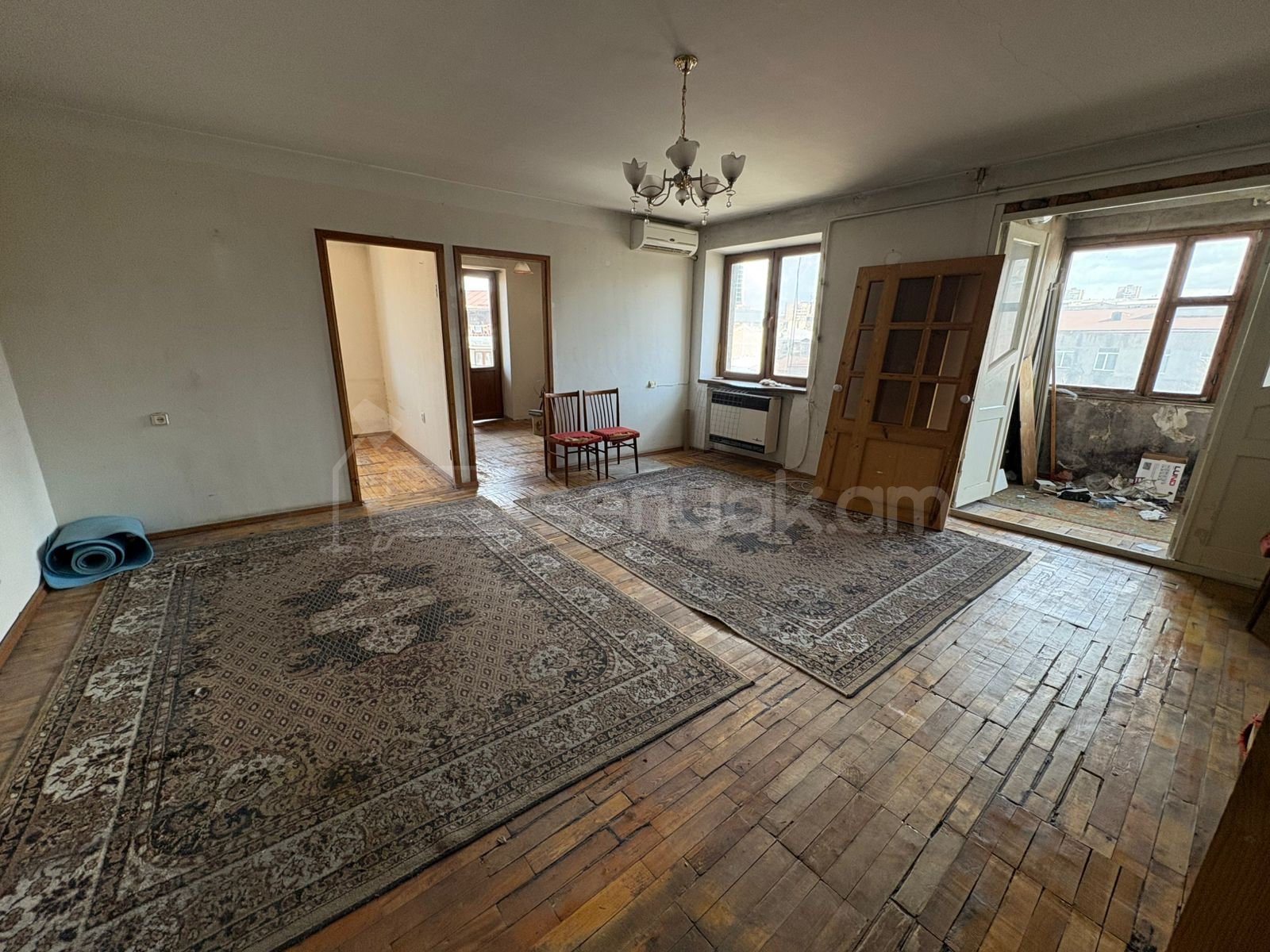 3 Սենյականոց Բնակարան Քարե Շենքում, 77քմ, 5/5 հարկ, Պետական Վիճակում