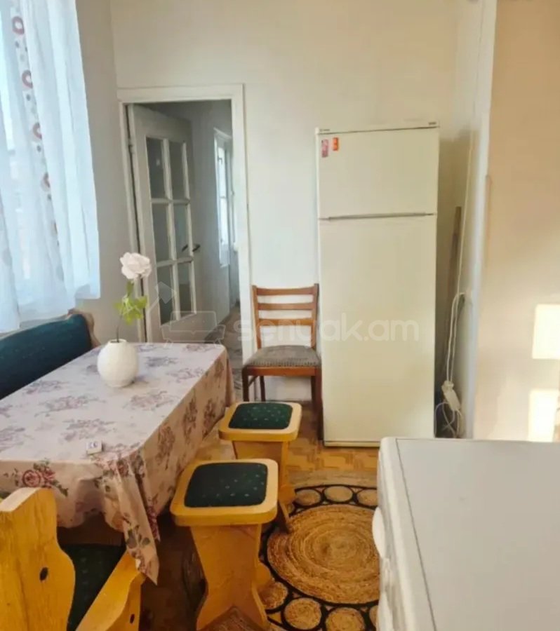 3 Սենյականոց Բնակարան Քարե Շենքում, 65քմ, 4/5 հարկ, Կոսմետիկ Վերանորոգված, Կահավորված