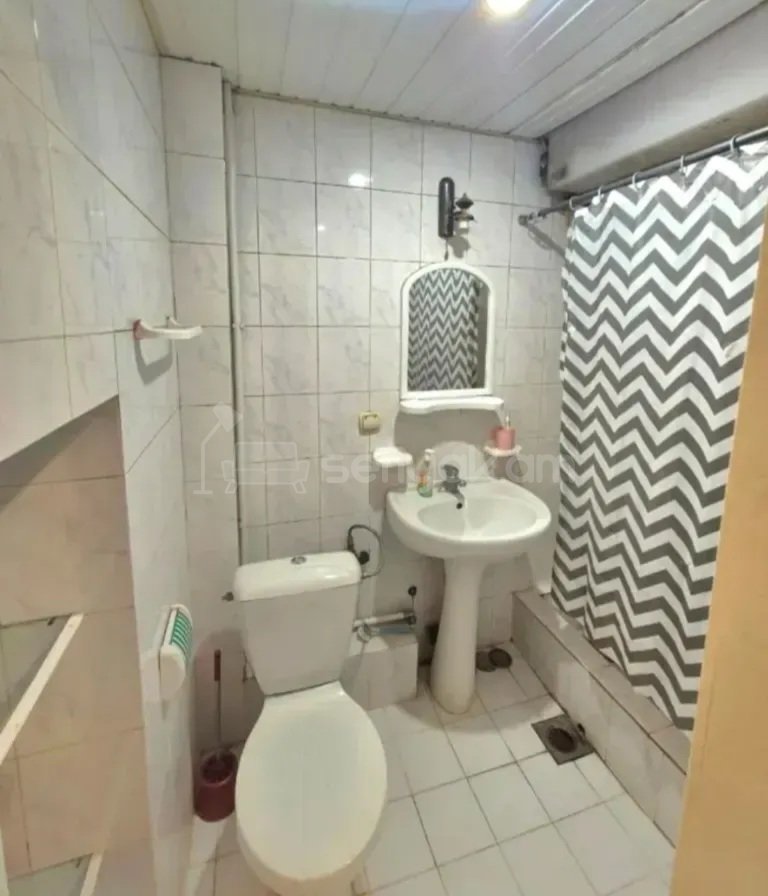 3 Սենյականոց Բնակարան Քարե Շենքում, 65քմ, 4/5 հարկ, Կոսմետիկ Վերանորոգված, Կահավորված