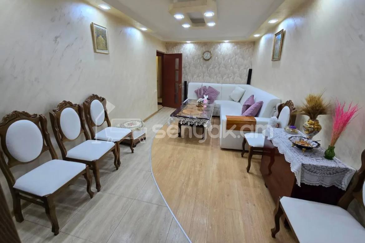 4 Սենյականոց Բնակարան Քարե Շենքում, 91քմ, 1/4 հարկ, Կապիտալ Վերանորոգված