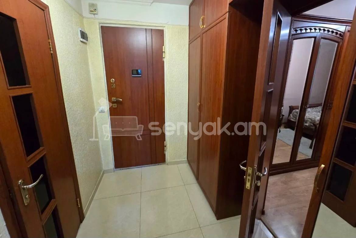 4 Սենյականոց Բնակարան Քարե Շենքում, 91քմ, 1/4 հարկ, Կապիտալ Վերանորոգված