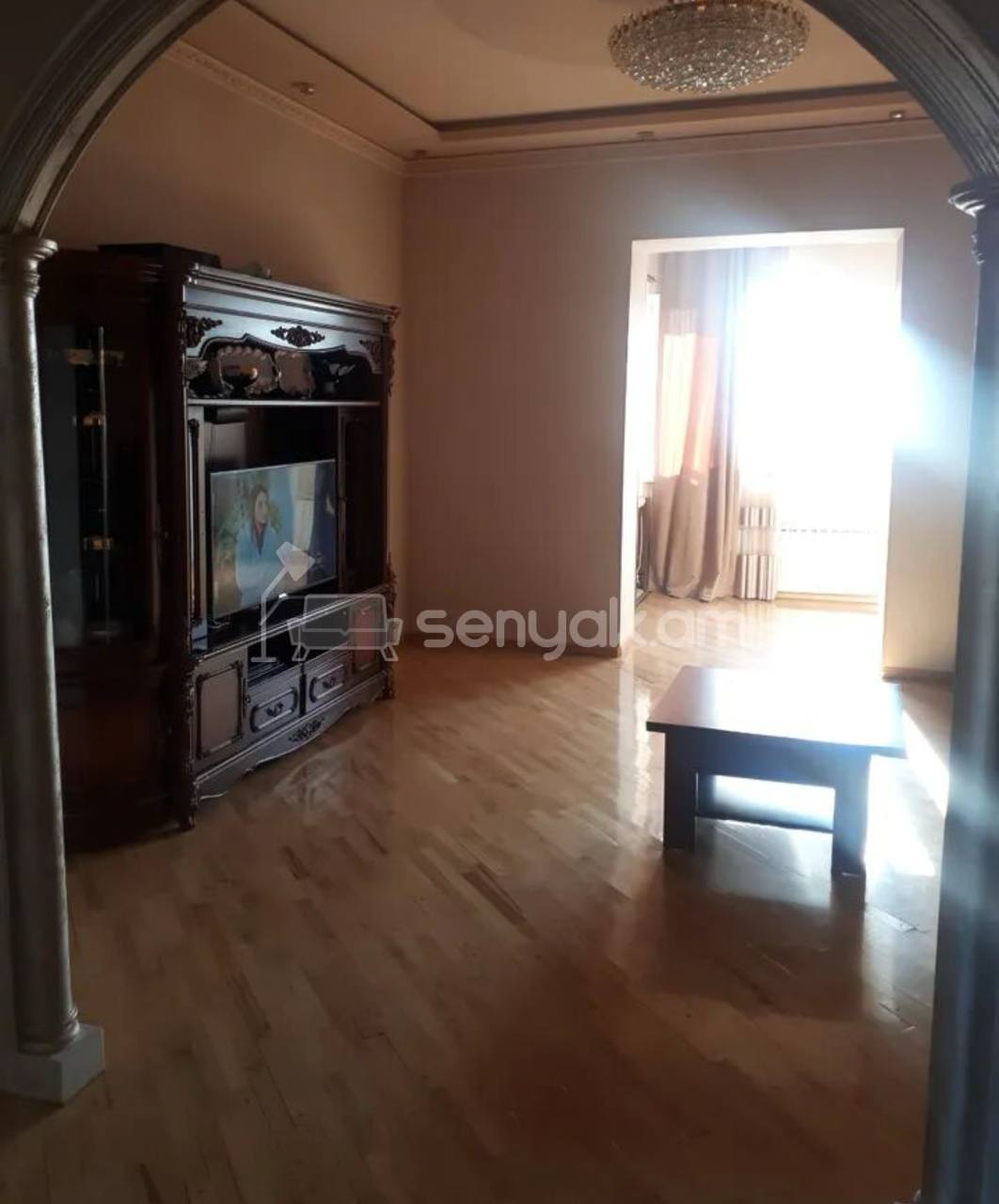 3 Սենյականոց Բնակարան Քարե Շենքում, 98քմ, 6/6 հարկ, Կապիտալ Վերանորոգված