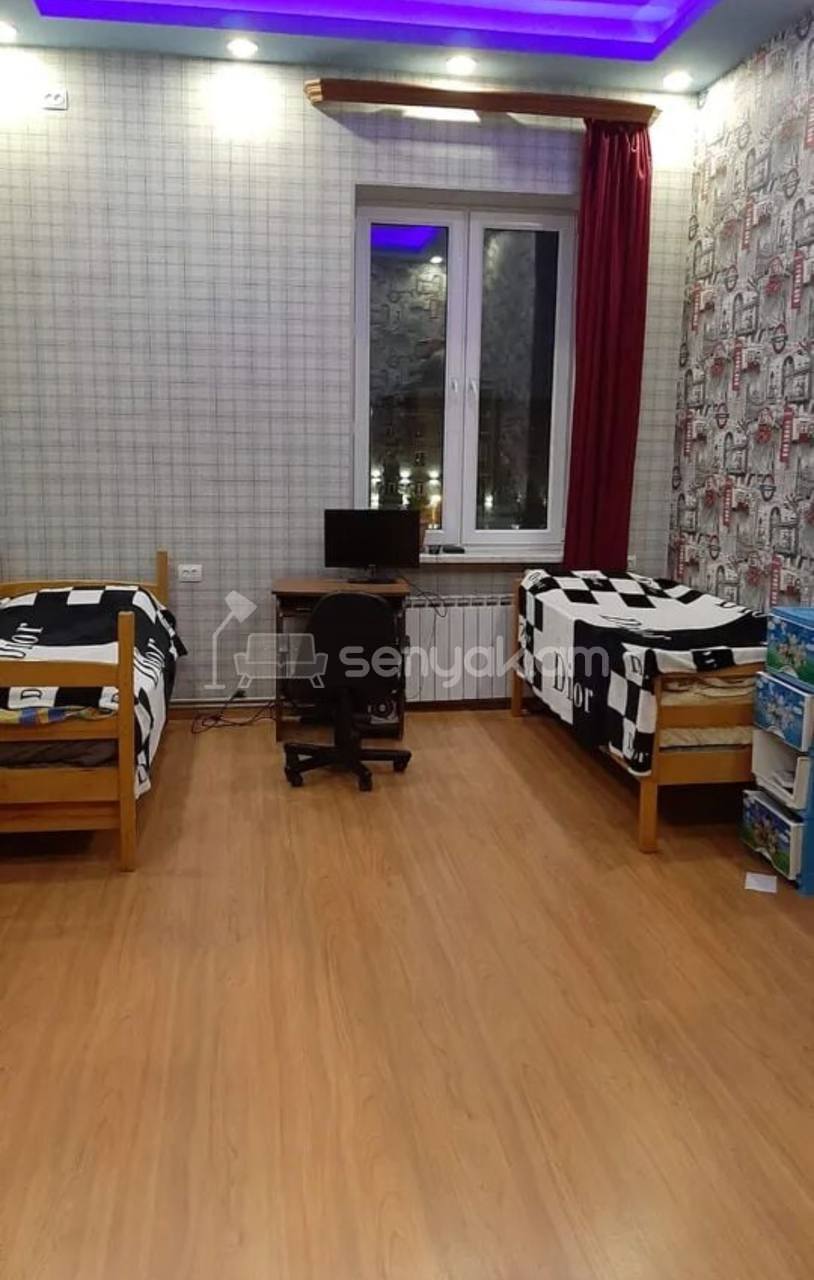 3 Սենյականոց Բնակարան Քարե Շենքում, 98քմ, 6/6 հարկ, Կապիտալ Վերանորոգված