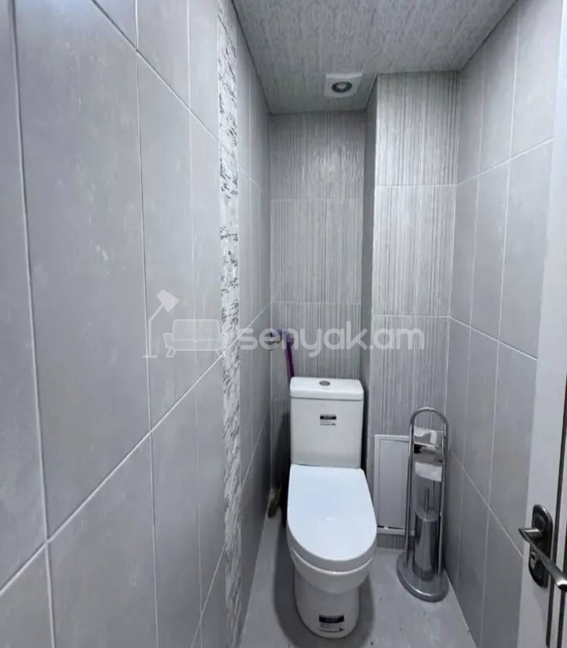 4 Սենյականոց Բնակարան Քարե Շենքում, 93քմ, 2/5 հարկ, Դիզայներական Վերանորոգված