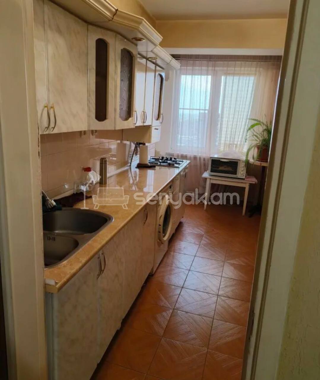 3 Սենյականոց Բնակարան, 86քմ, 8/14 հարկ, Կապիտալ Վերանորոգված