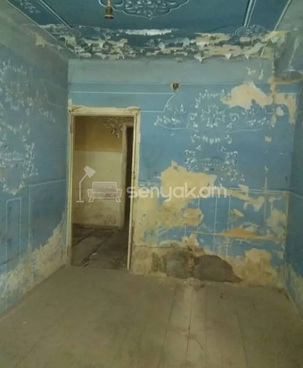 4 Սենյականոց Բնակարան Քարե Շենքում, 95քմ, 1/5 հարկ, Պետական Վիճակում