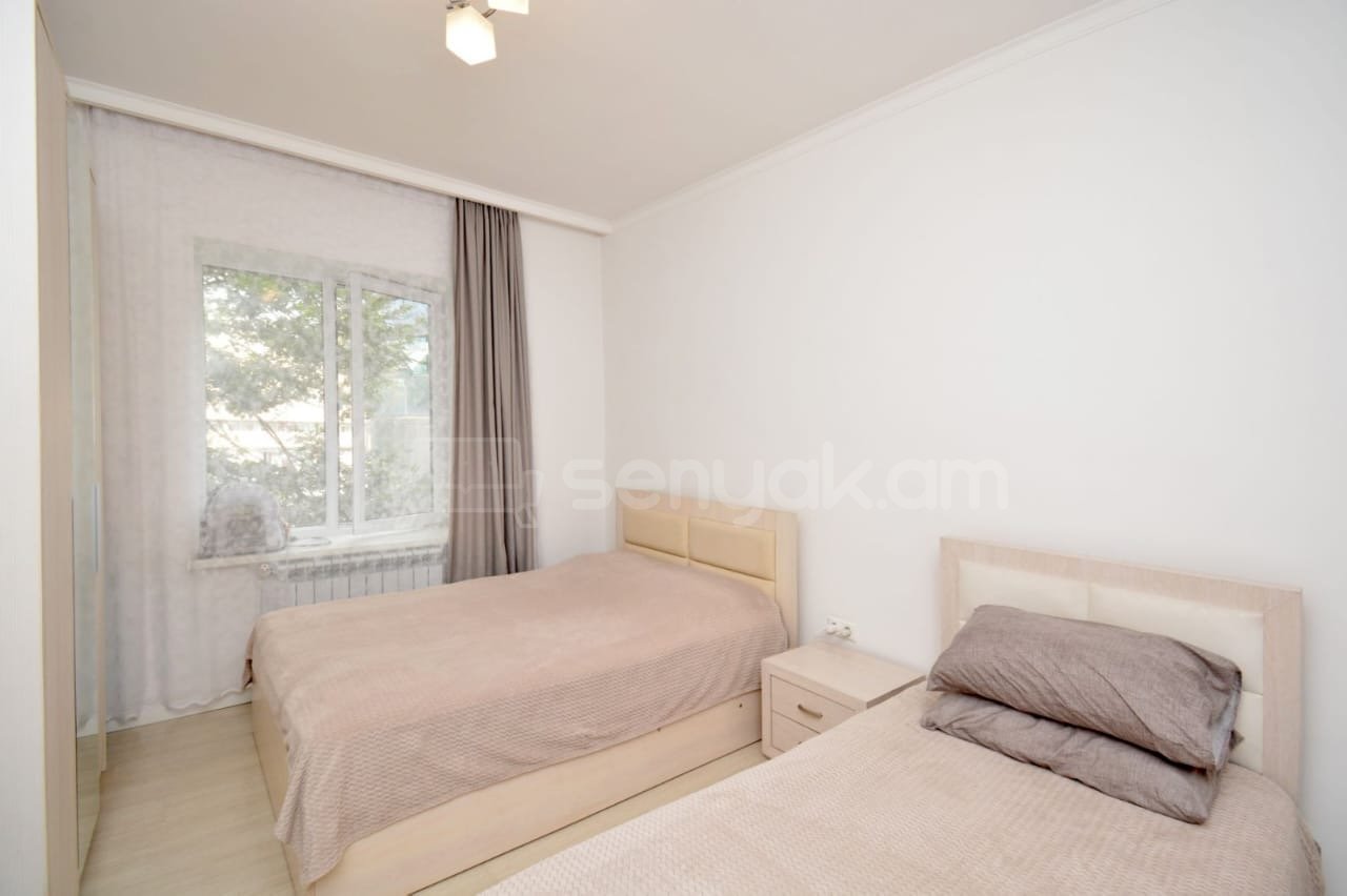 2 Սենյականոց Բնակարան Քարե Շենքում, 52քմ, 2/3 հարկ, Կապիտալ Վերանորոգված