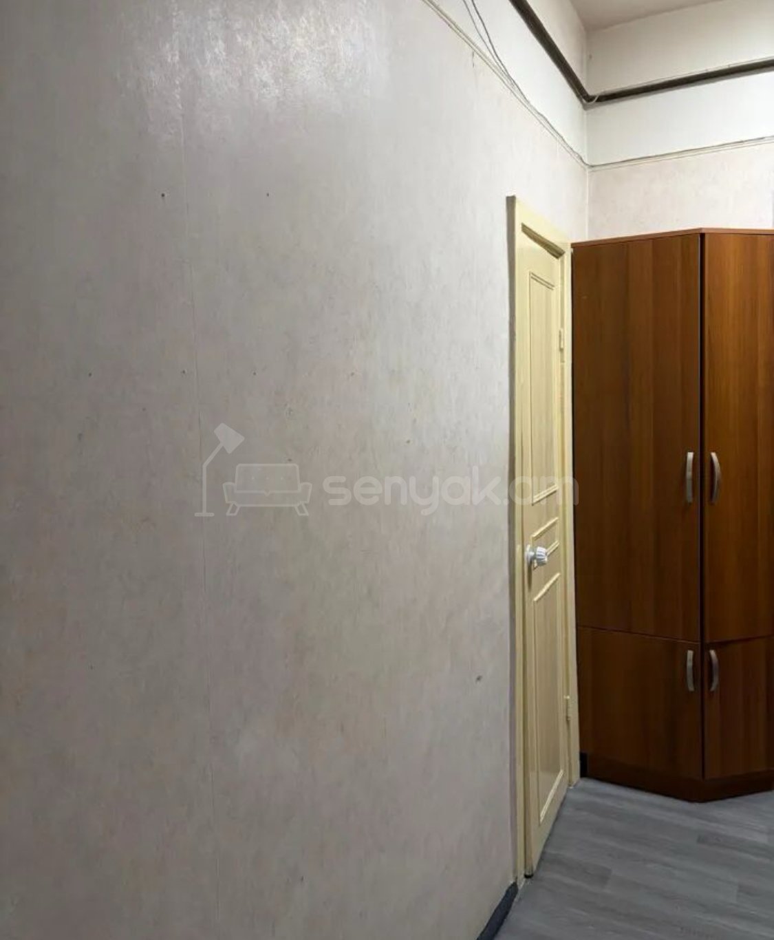 3 Սենյականոց Բնակարան Քարե Շենքում, 65քմ, 2/5 հարկ, Նորմալ Վիճակում, Կահավորված