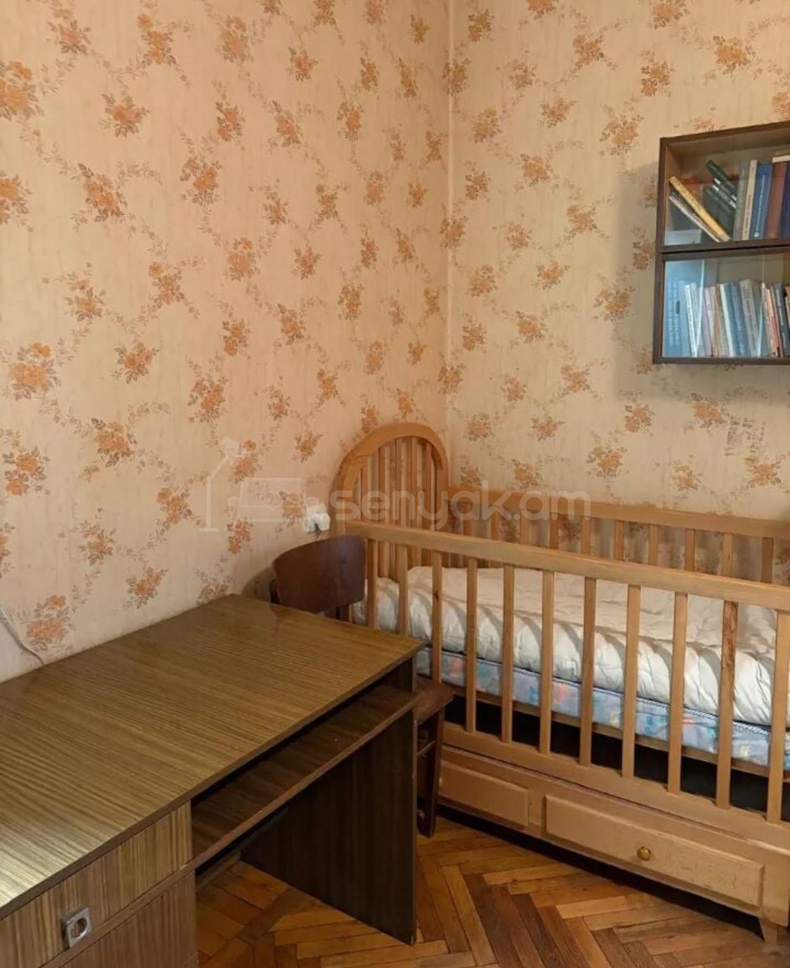 3 Սենյականոց Բնակարան Քարե Շենքում, 65քմ, 2/5 հարկ, Նորմալ Վիճակում, Կահավորված