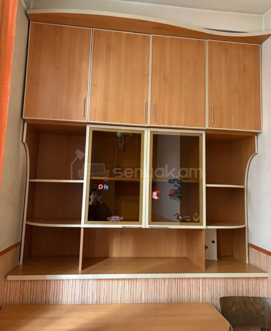 3 Սենյականոց Բնակարան Քարե Շենքում, 65քմ, 2/5 հարկ, Նորմալ Վիճակում, Կահավորված