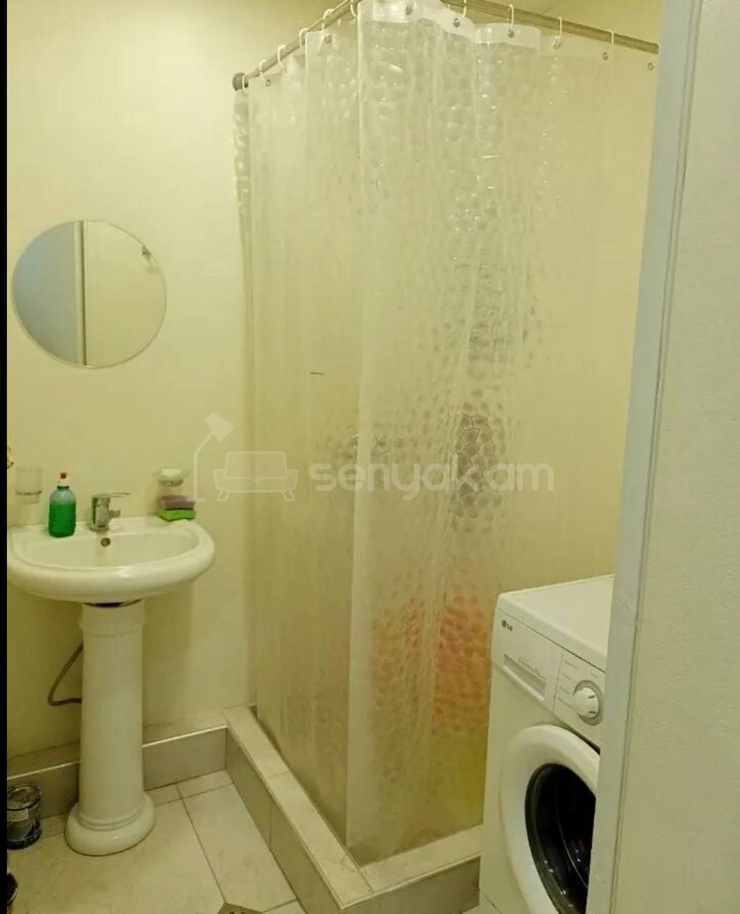 2 Սենյականոց Բնակարան, 65քմ, 1/9 հարկ, Նորմալ Վիճակում, Կահավորված, Արևկող