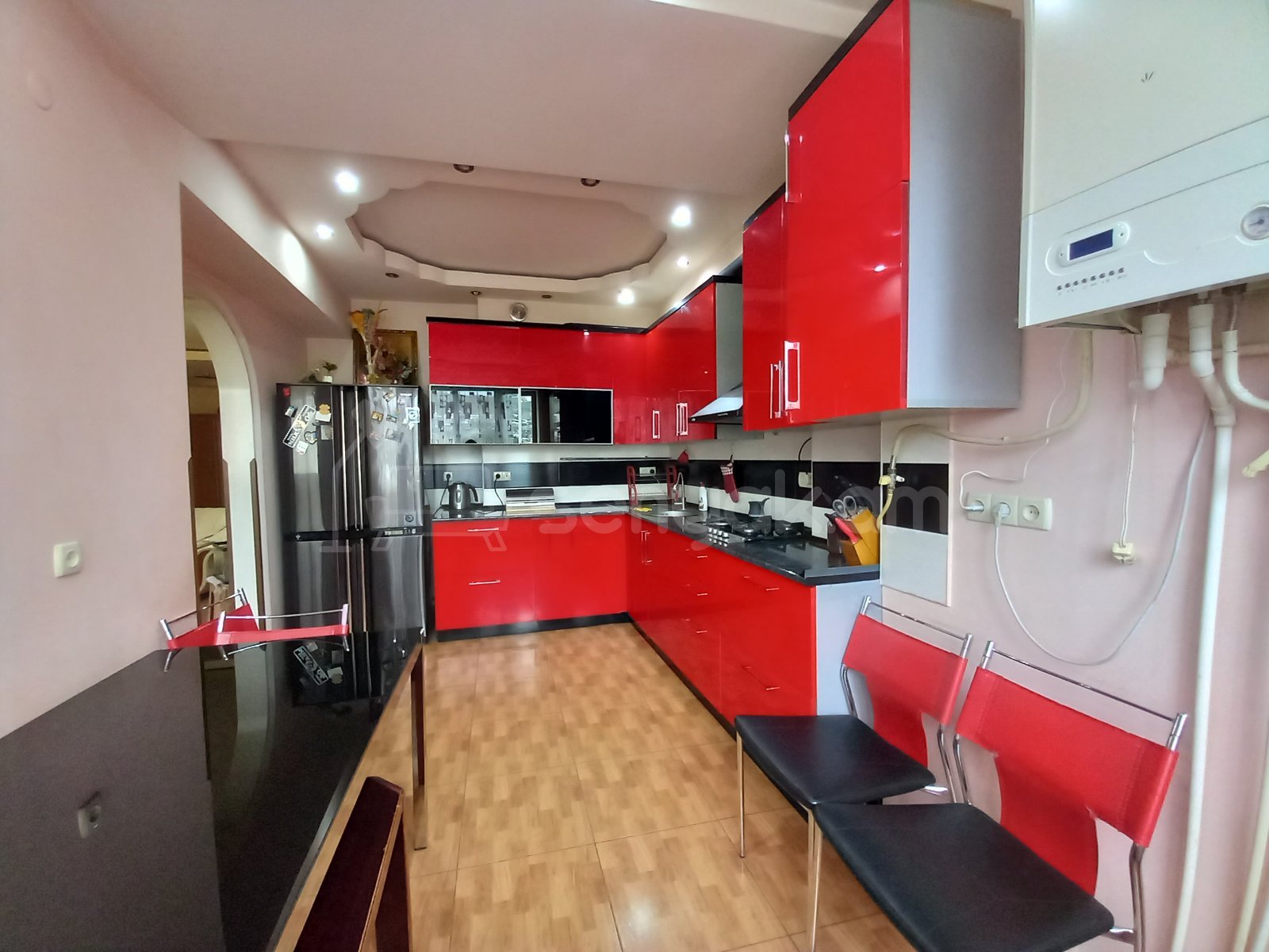 3 Սենյականոց Բնակարան, 91քմ, 2/9 հարկ, Կապիտալ Վերանորոգված