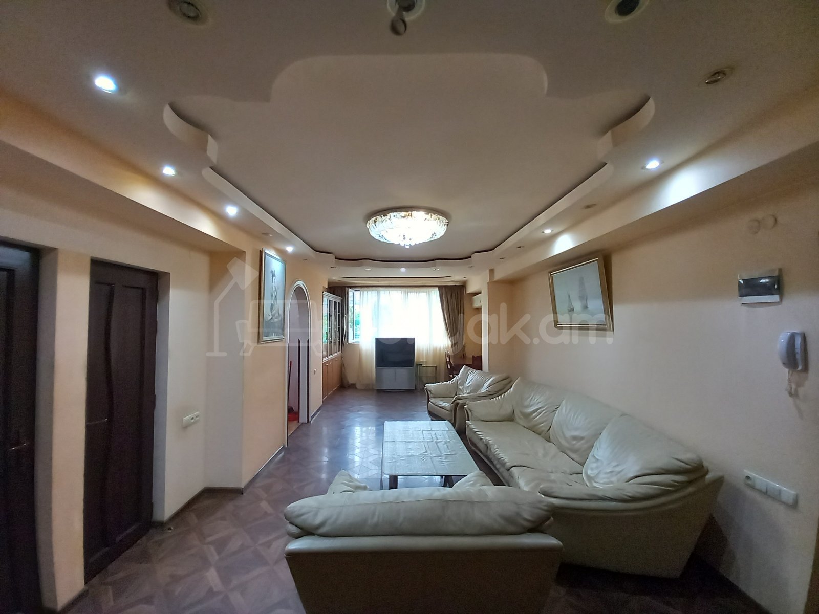 3 Սենյականոց Բնակարան, 91քմ, 2/9 հարկ, Կապիտալ Վերանորոգված