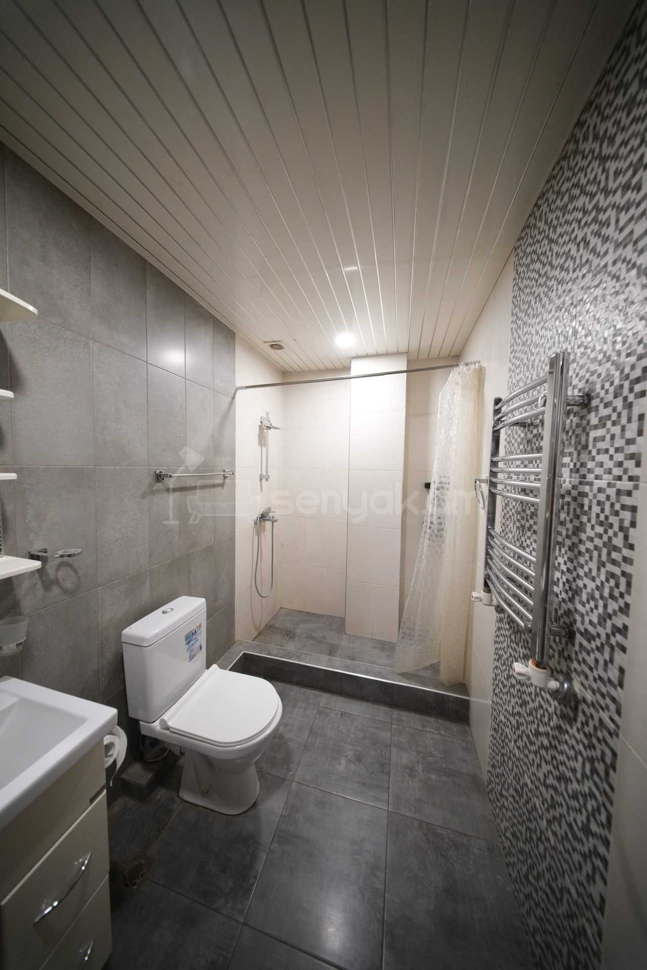 2 Սենյականոց Բնակարան Քարե Շենքում, 44քմ, 5/8 հարկ, Կապիտալ Վերանորոգված