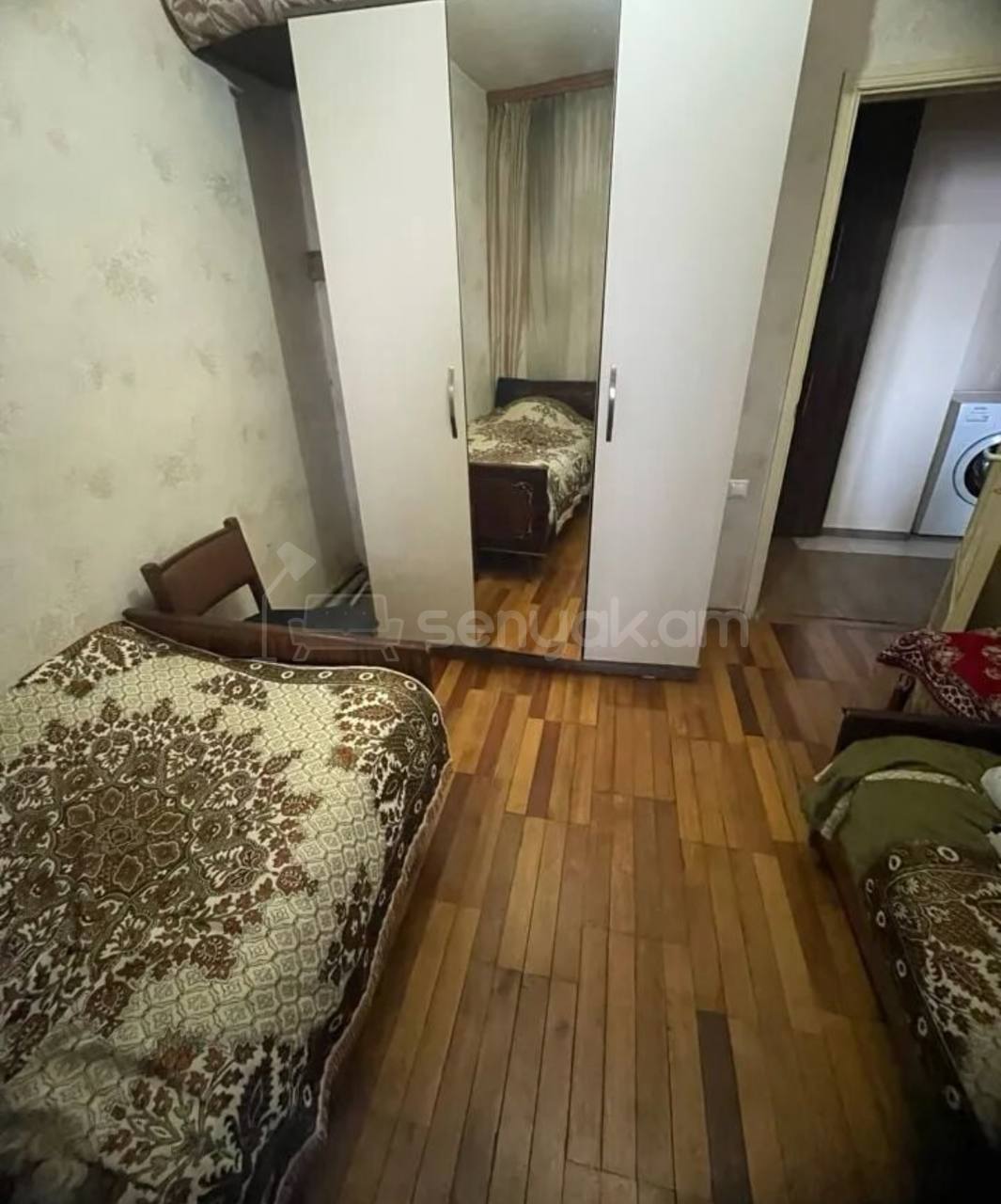 2 Սենյականոց Բնակարան Քարե Շենքում, 44քմ, 5/5 հարկ, Նորմալ Վիճակում, Կահավորված