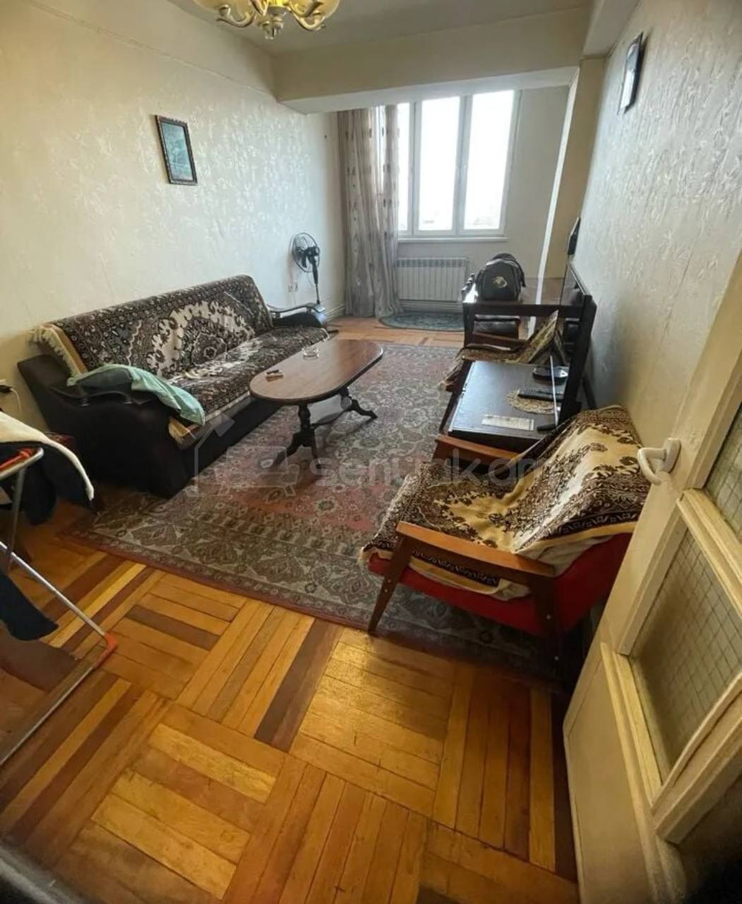 2 Սենյականոց Բնակարան Քարե Շենքում, 44քմ, 5/5 հարկ, Նորմալ Վիճակում, Կահավորված