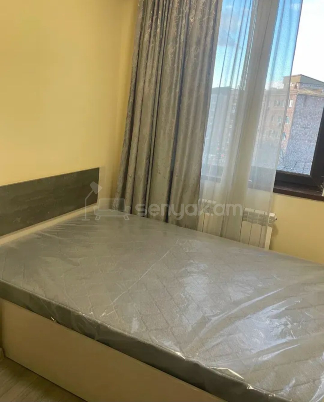 2 Սենյականոց Բնակարան Քարե Շենքում, 42քմ, 4/5 հարկ, Կապիտալ Վերանորոգված, Կահավորված, Արևկող