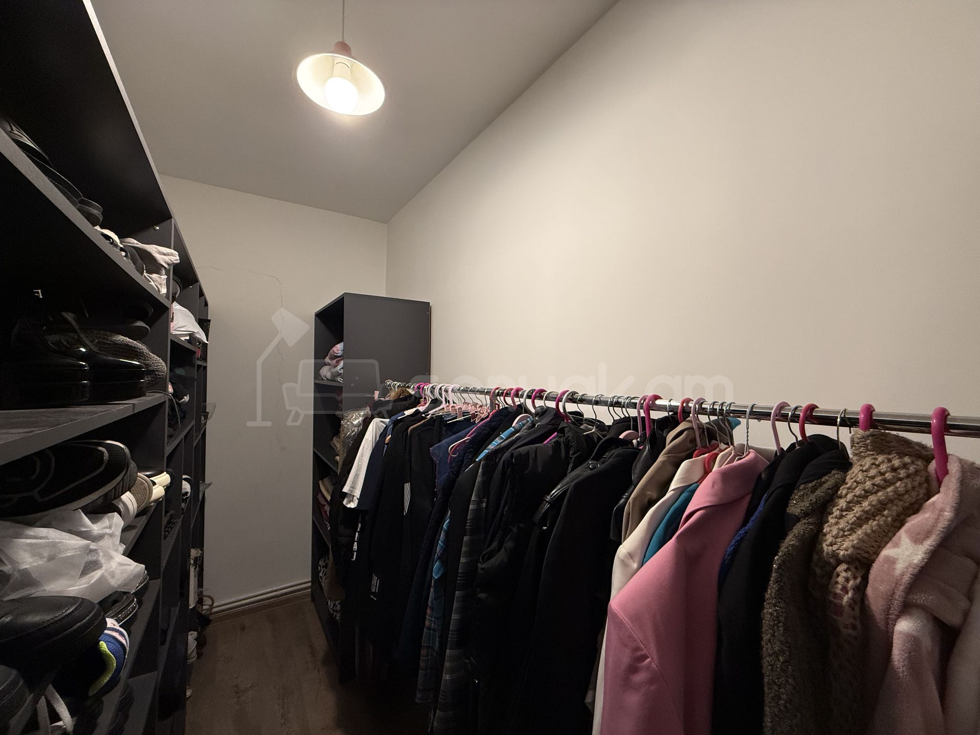 6 Սենյականոց Սեփական Տուն, 300քմ, Կապիտալ Վերանորոգված, Ավտոտնակով