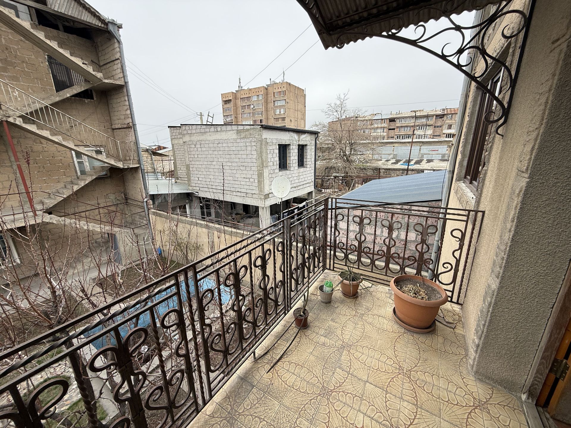 6 Սենյականոց Սեփական Տուն, 300քմ, Կապիտալ Վերանորոգված, Ավտոտնակով