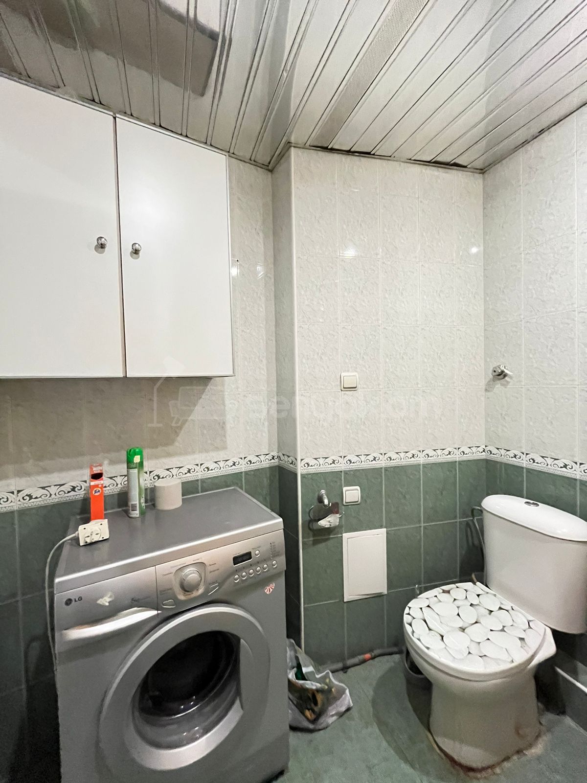 1 Սենյականոց Բնակարան Քարե Շենքում, 48քմ, 4/7 հարկ, Նորմալ Վիճակում