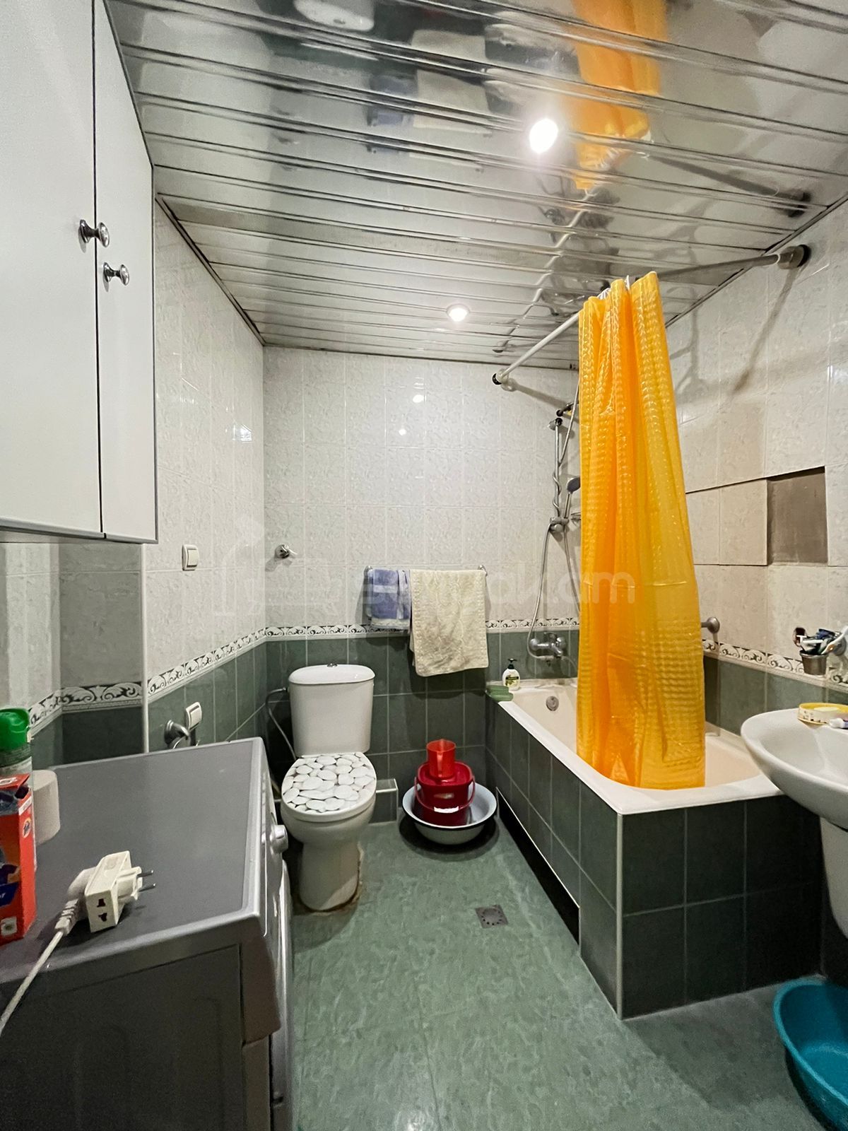 1 Սենյականոց Բնակարան Քարե Շենքում, 48քմ, 4/7 հարկ, Նորմալ Վիճակում