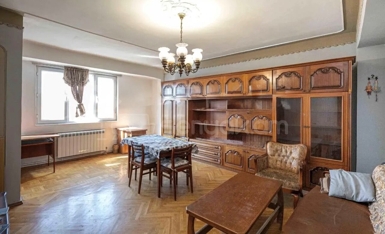 4 Սենյականոց Բնակարան, 82քմ, 3/9 հարկ, Նորմալ Վիճակում