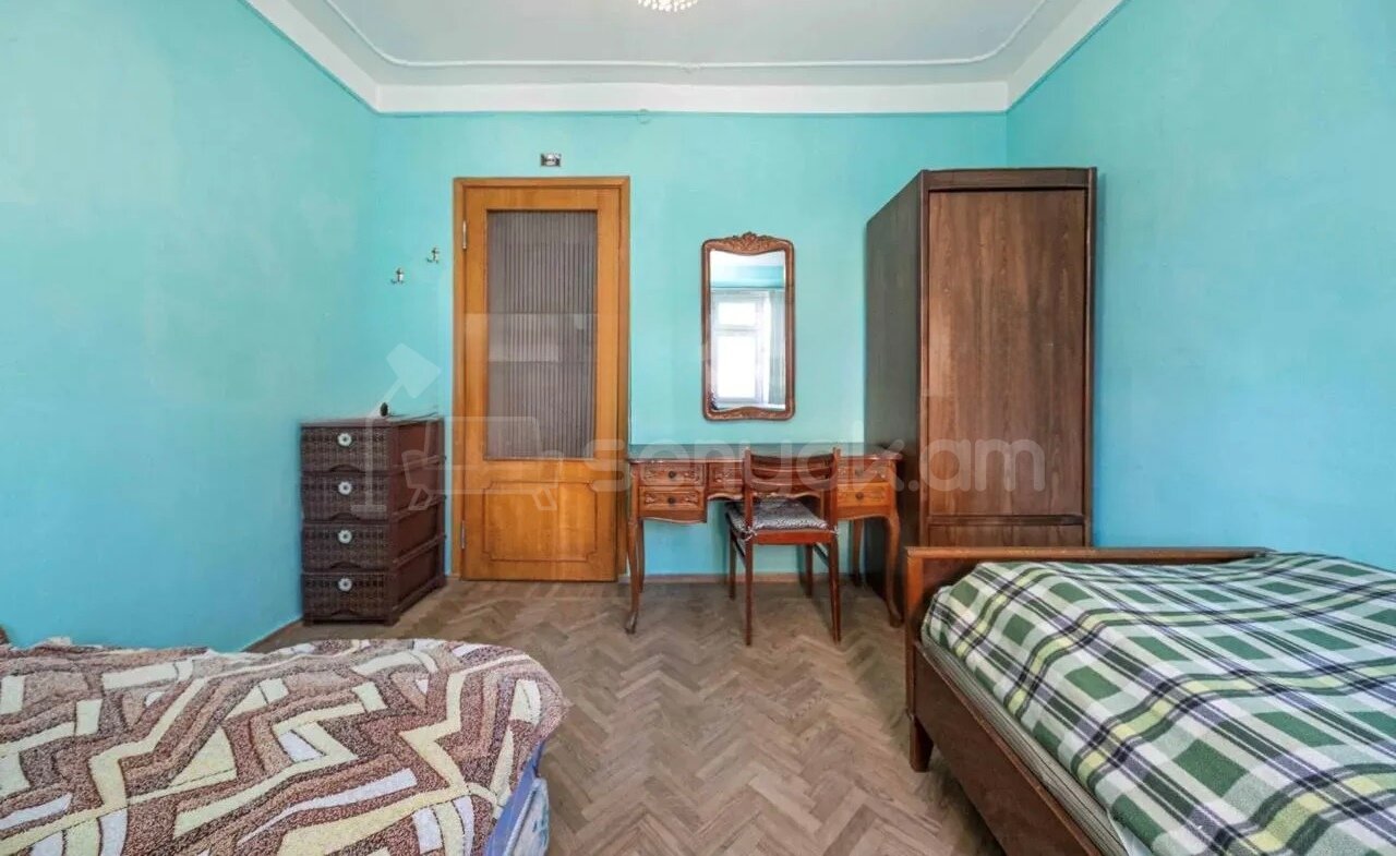 4 Սենյականոց Բնակարան, 82քմ, 3/9 հարկ, Նորմալ Վիճակում