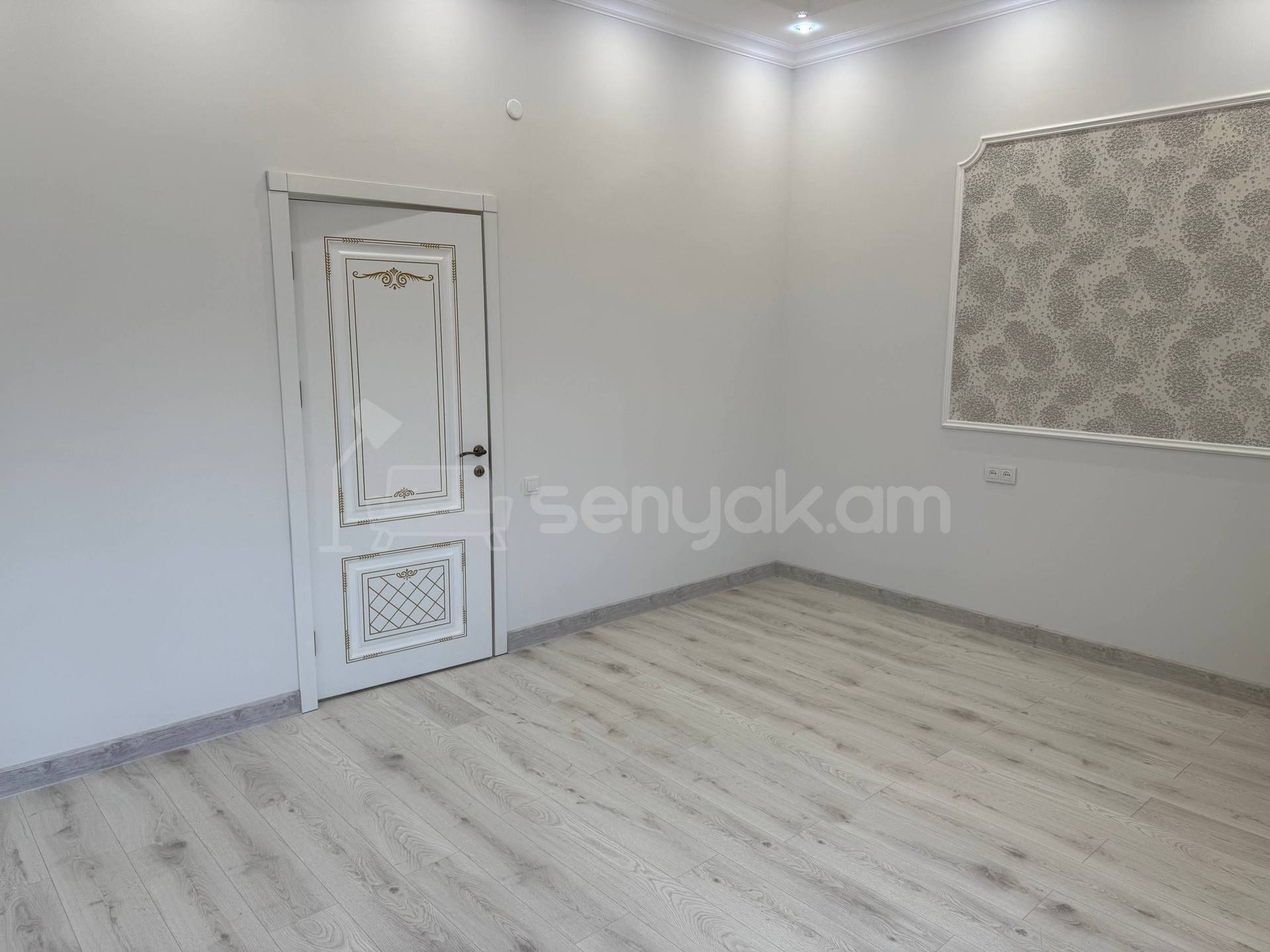 4 Սենյականոց Շքեղ Առանձնատուն, 192քմ, Ավտոտնակով