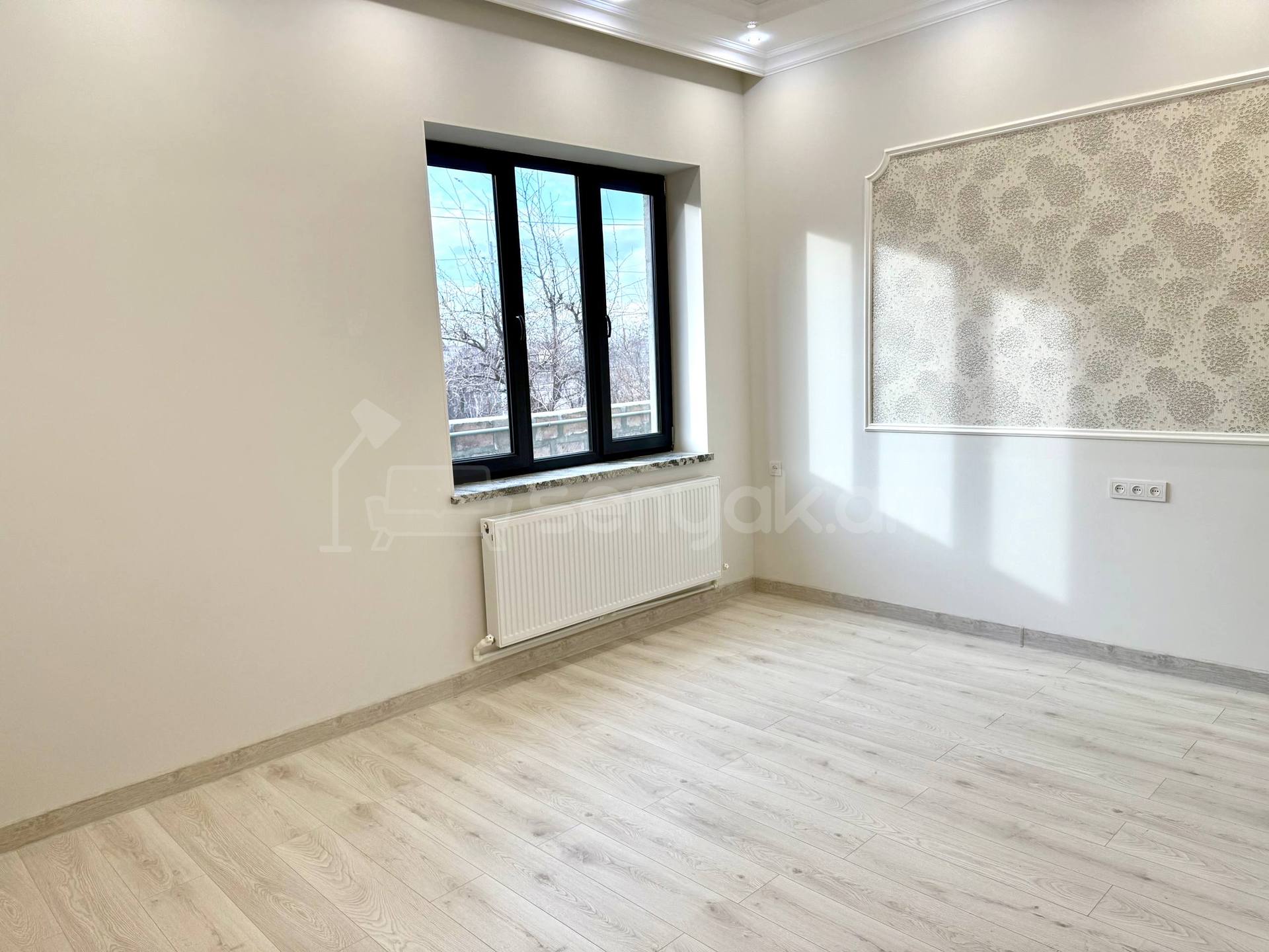 4 Սենյականոց Շքեղ Առանձնատուն, 192քմ, Ավտոտնակով