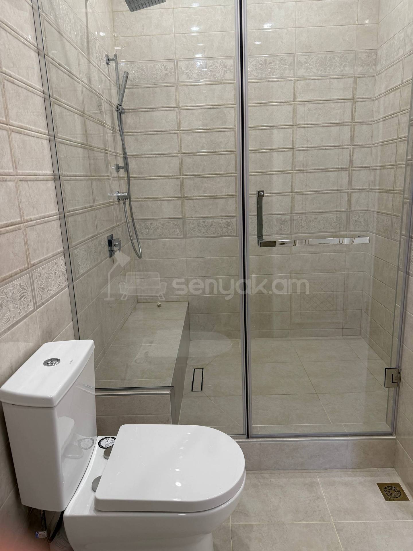 4 Սենյականոց Շքեղ Առանձնատուն, 192քմ, Ավտոտնակով