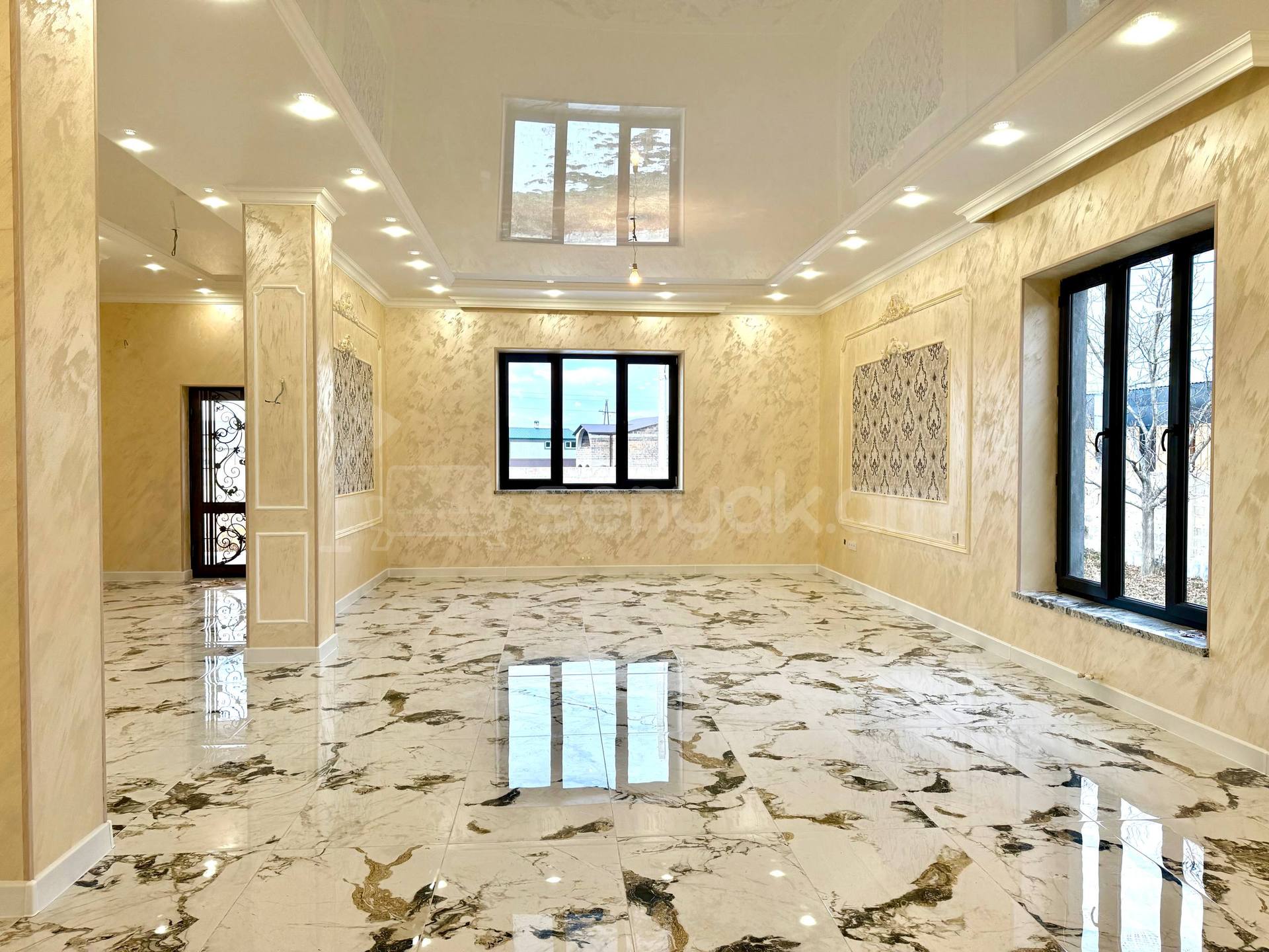 4 Սենյականոց Շքեղ Առանձնատուն, 192քմ, Ավտոտնակով