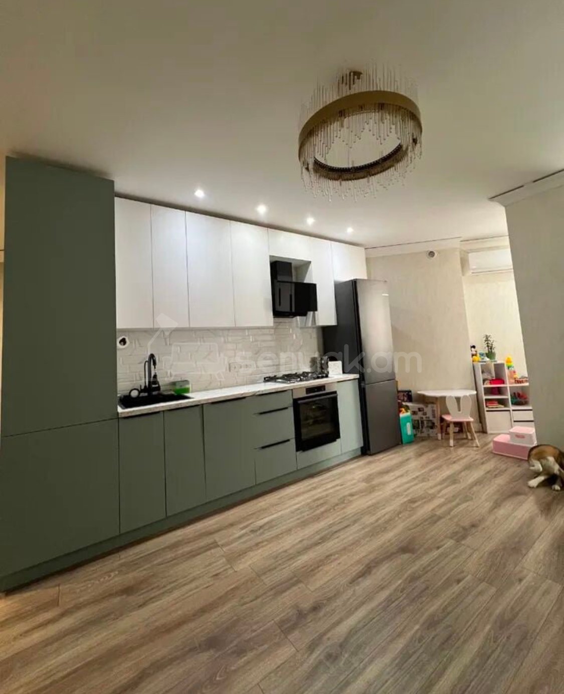 3 Սենյականոց Բնակարան, 70քմ, 4/16 հարկ, Դիզայներական Վերանորոգված