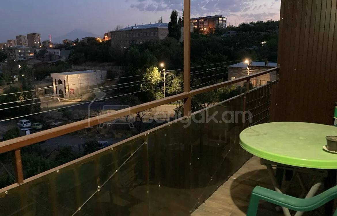 2 Սենյականոց Բնակարան Քարե Շենքում, 62քմ, 4/4 հարկ, Կապիտալ Վերանորոգված, Կահավորված