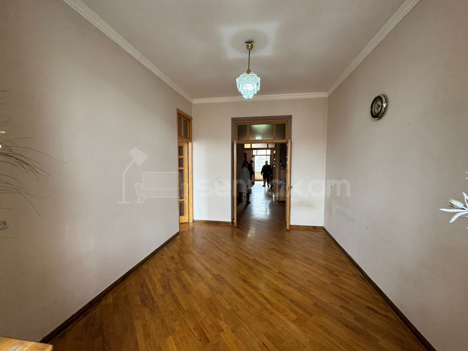 3 Սենյականոց Բնակարան Քարե Շենքում, 78քմ, 4/5 հարկ, Նորմալ Վիճակում