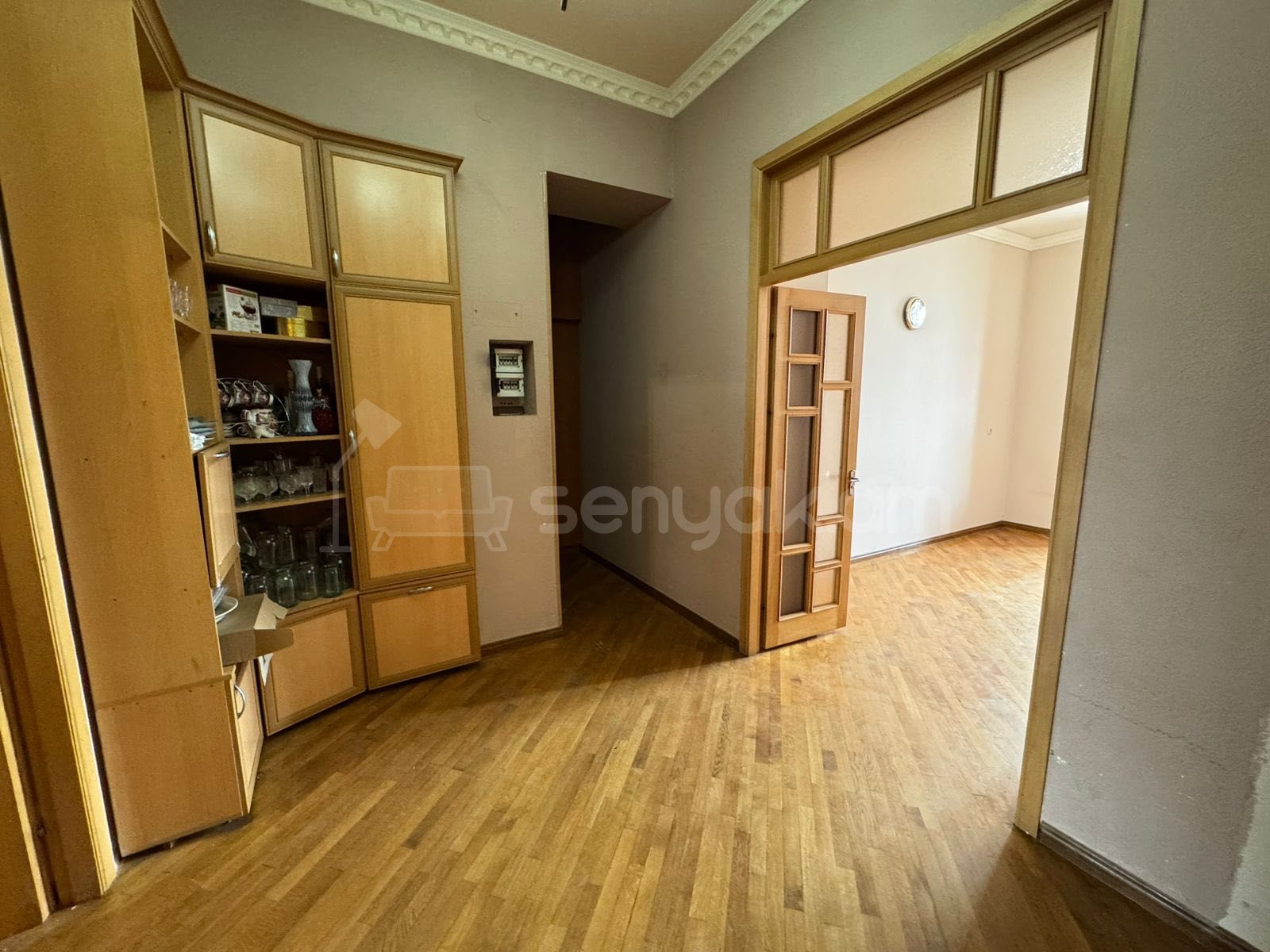 3 Սենյականոց Բնակարան Քարե Շենքում, 78քմ, 4/5 հարկ, Նորմալ Վիճակում