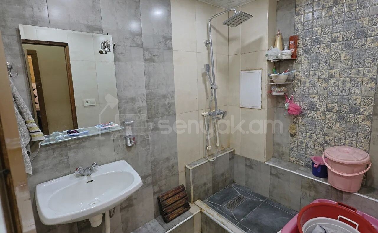 3 Սենյականոց Բնակարան, 87քմ, 2/12 հարկ, Նորմալ Վիճակում